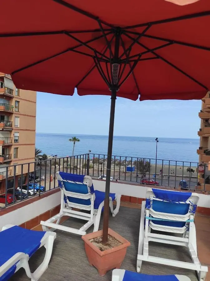 Apartamento ÁTICO PRIMERA LINEA Marina Beach Fuengirola