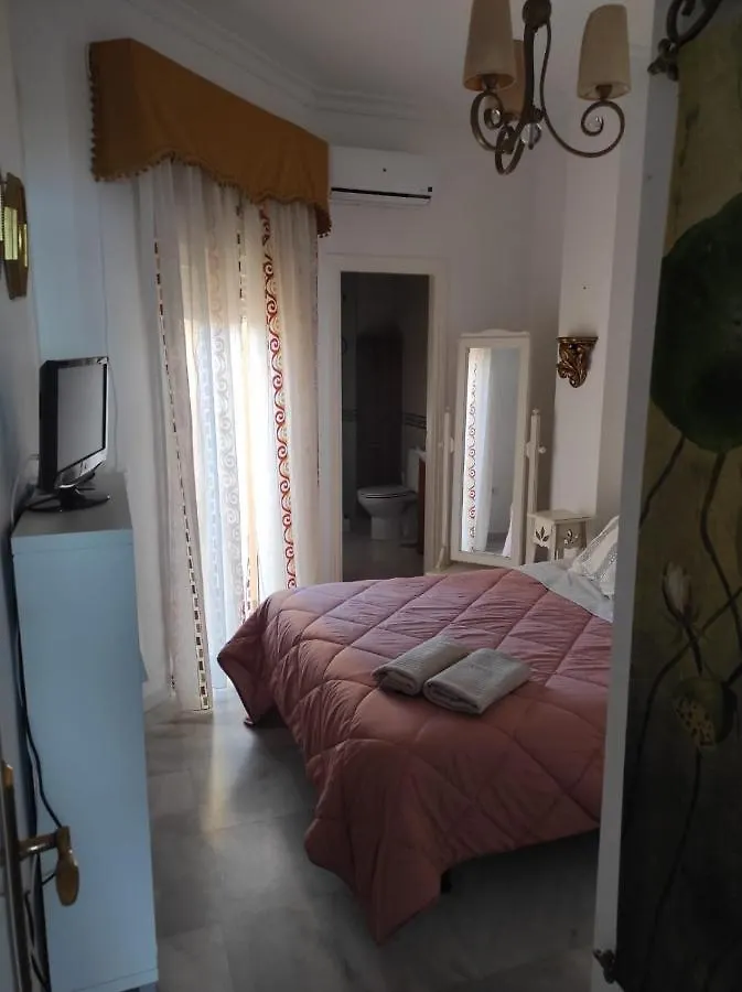 Apartamento ÁTICO PRIMERA LINEA Marina Beach Fuengirola
